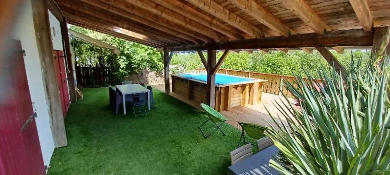 Gite Avec Piscine A 5 Minutes De Cahors Le Montat 0*,  France