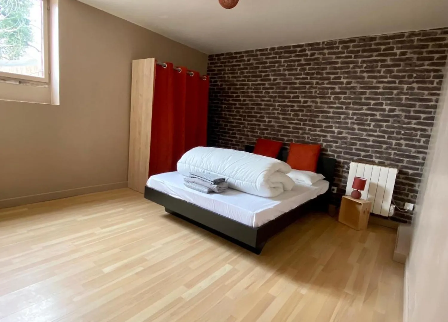 Apartment Gite Avec Piscine A 5 Minutes De Cahors Le Montat