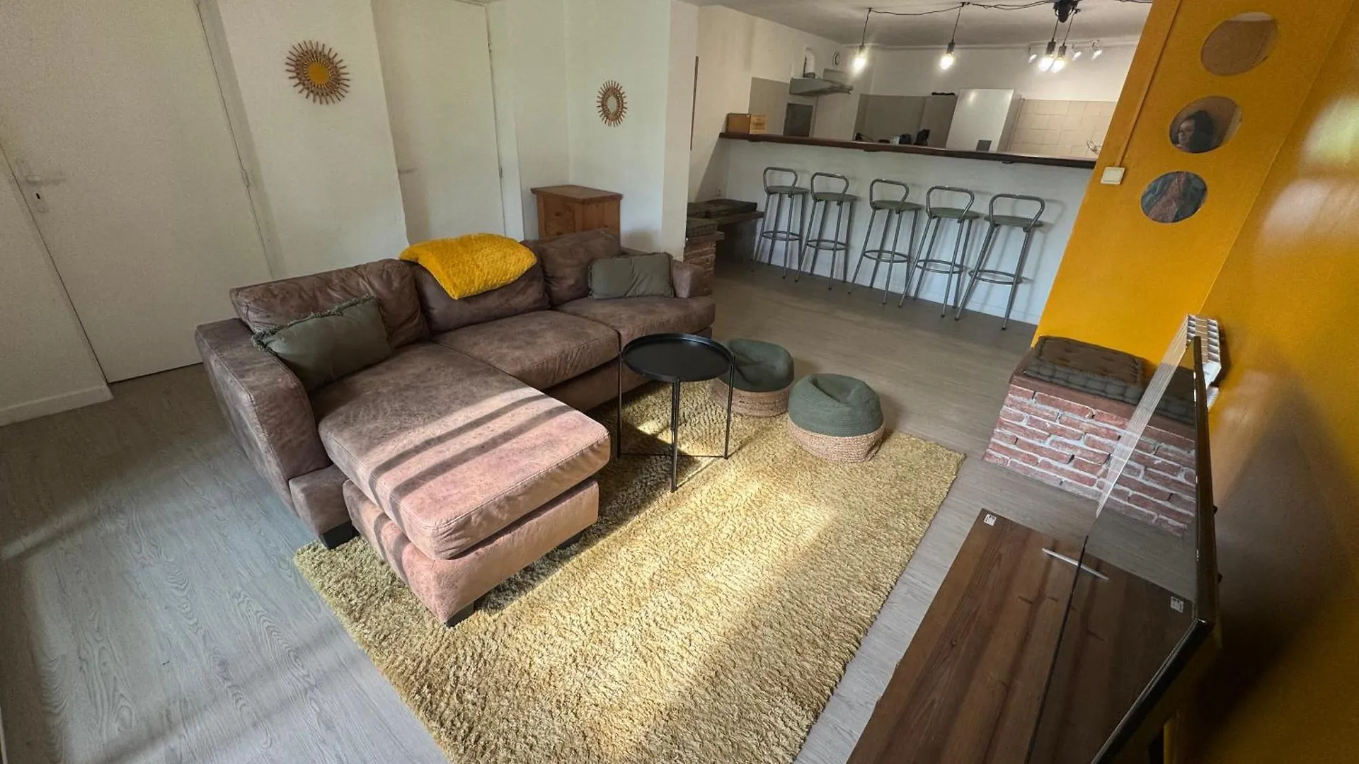 Gite Avec Piscine A 5 Minutes De Cahors Le Montat Apartment