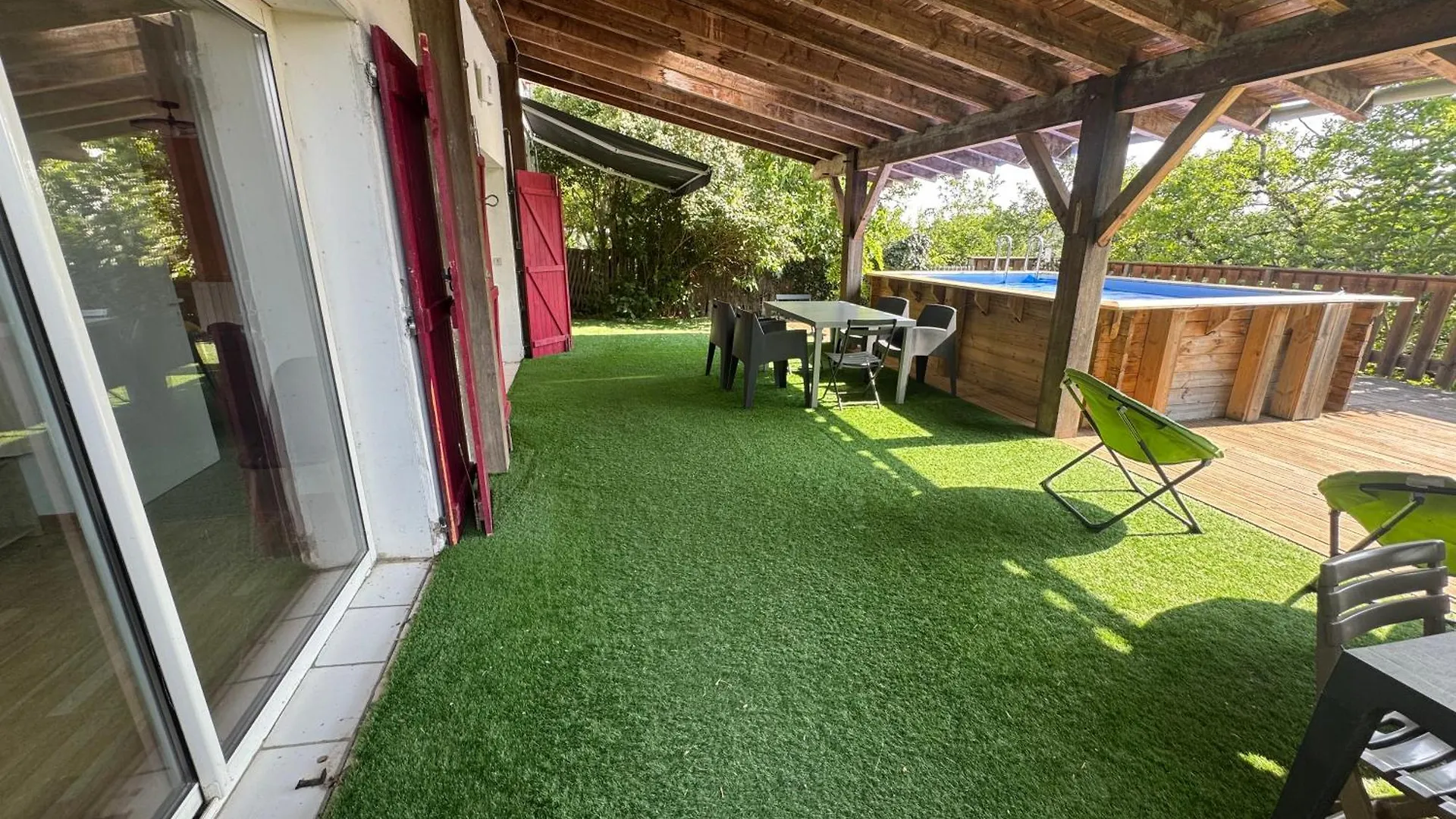Gite Avec Piscine A 5 Minutes De Cahors Le Montat France